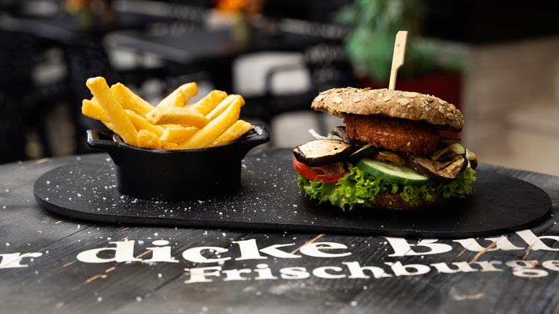 Falafel Burger Menü